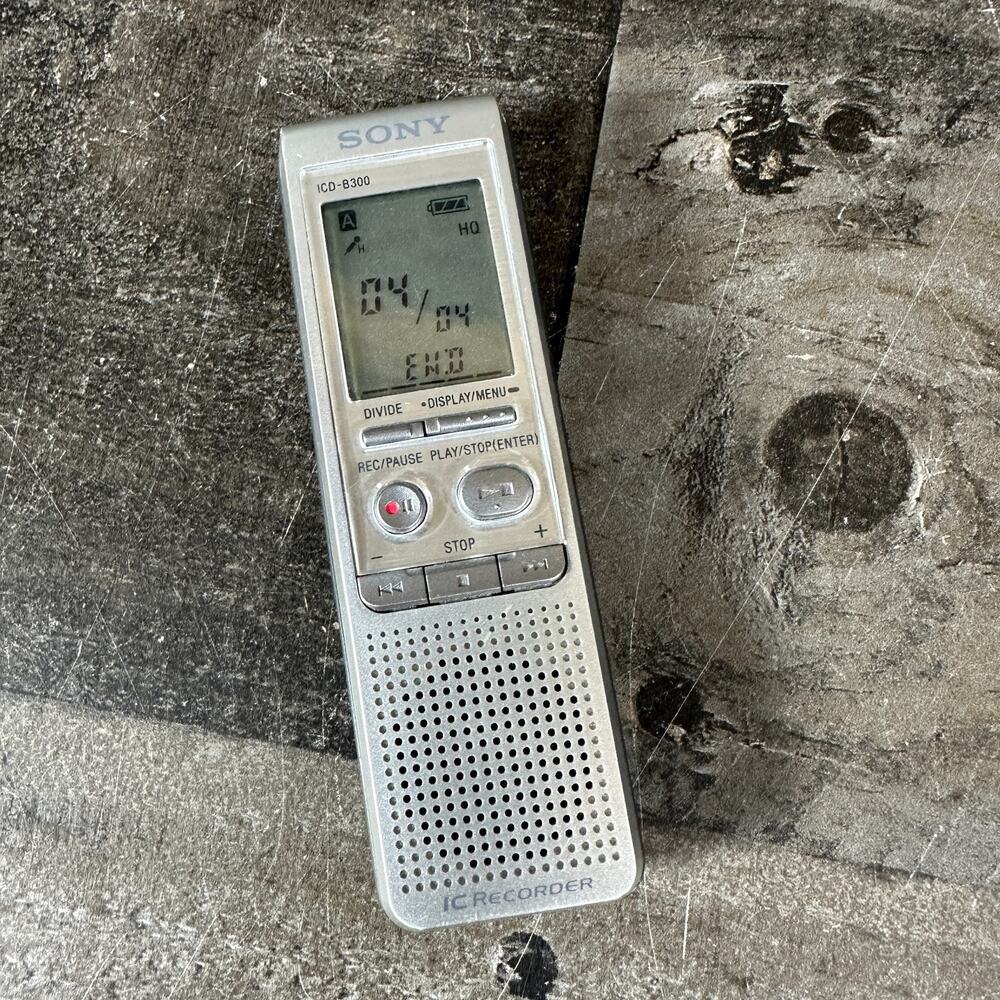 Sony IC Recorder Miniature Handheld Voice Recorder ICD-8300 Tested Works!